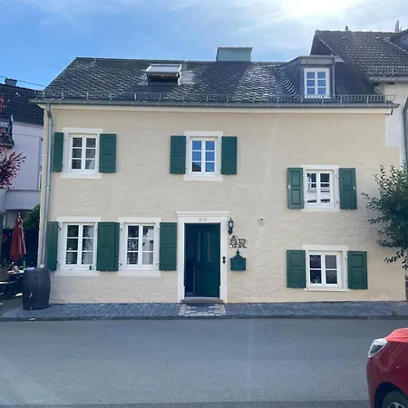 Eifeloase Apartment Birresborn